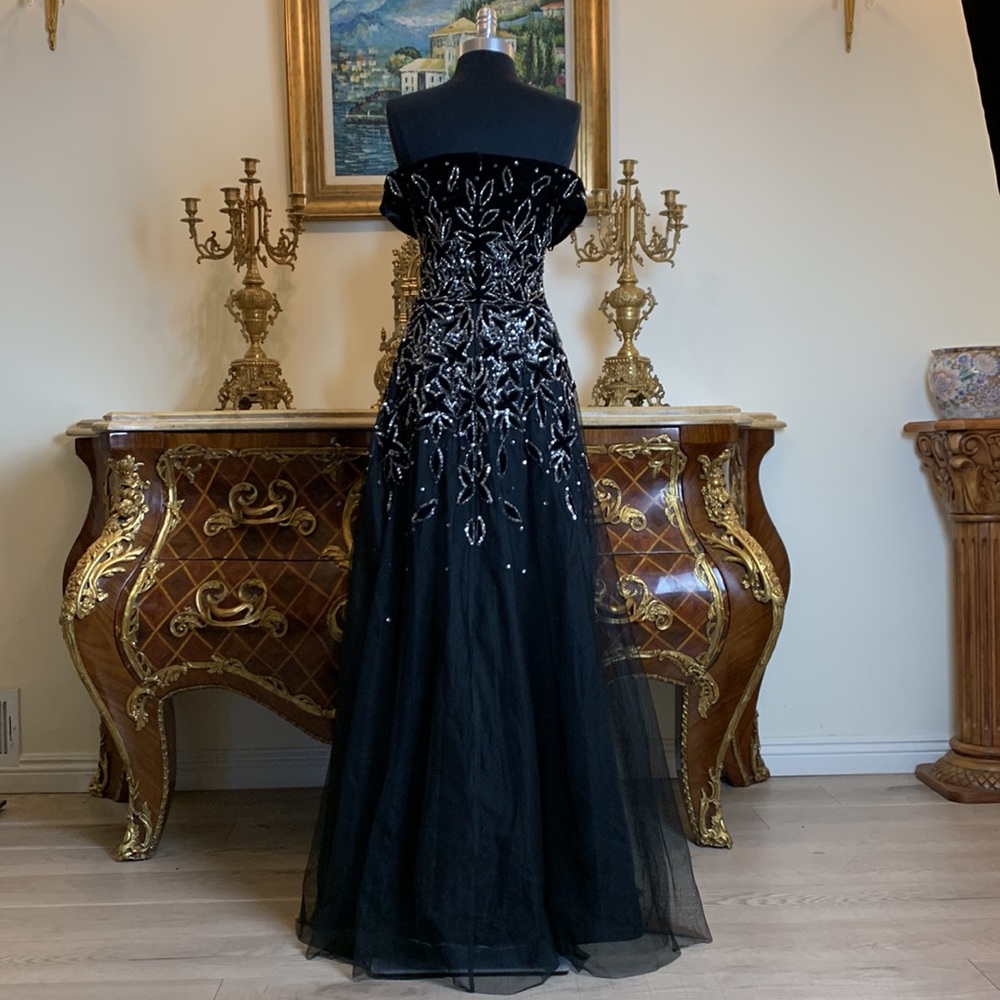 Velvet beaded bodice formal prom evening gown - Picture 4 of 6